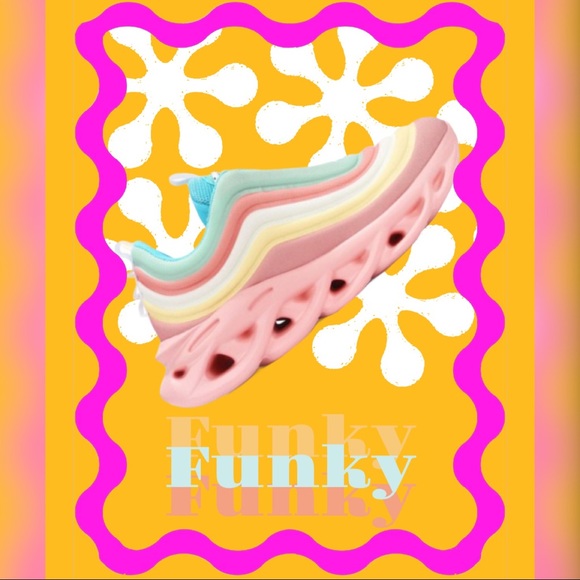 Robbin Orlando Color Block Platform Wedge Sneaker - Picture 8 of 9